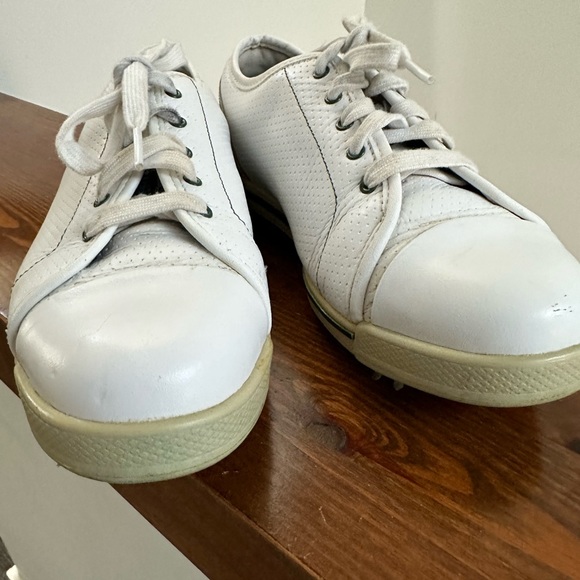 Footjoy leather golf shoes size 7 . EUC - Picture 7 of 9